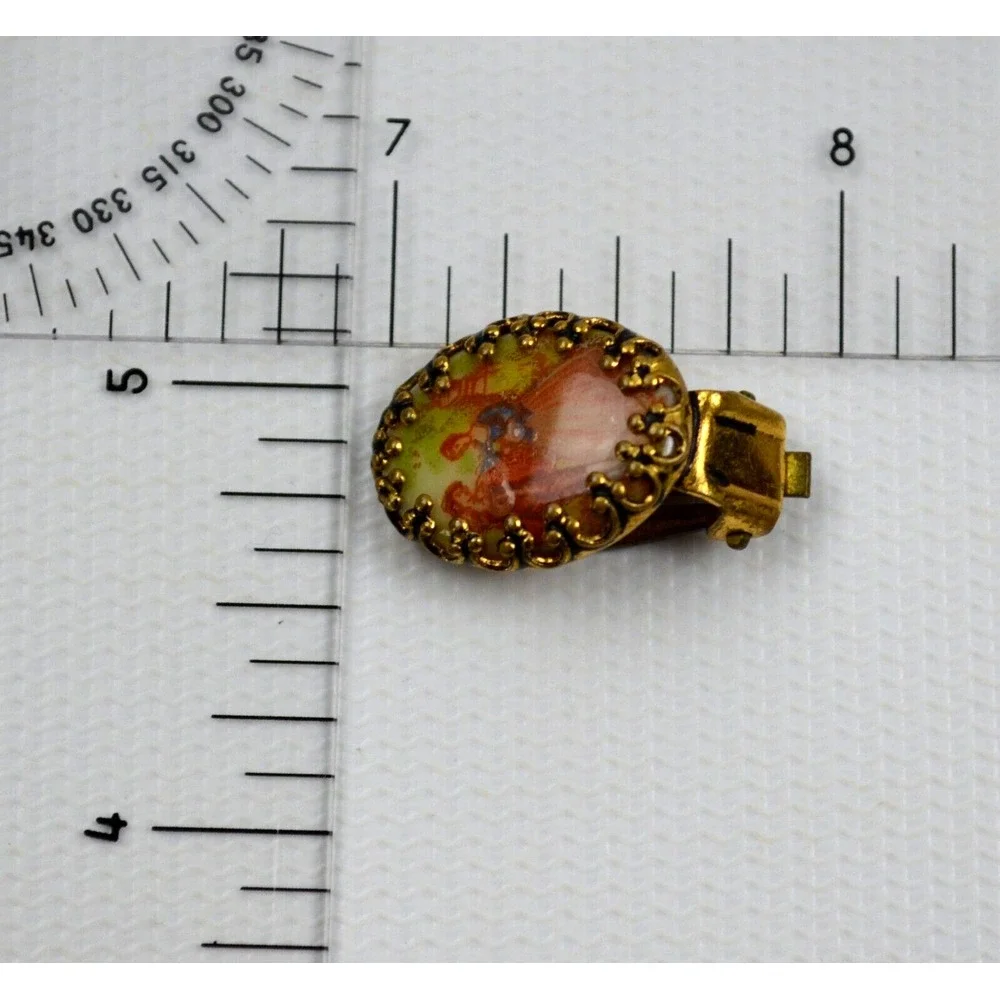Vintage‎ Gold Tone Clip On Earrings w/ Vintage Picture Man Woman W. Germany .75